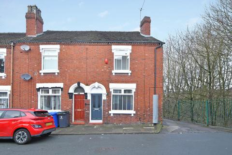 3 bedroom end of terrace house to rent, Wain Street, Burslem, Stoke-on-Trent