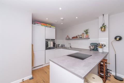 2 bedroom flat for sale, 15/5 Hughes Close, Edinburgh, EH7