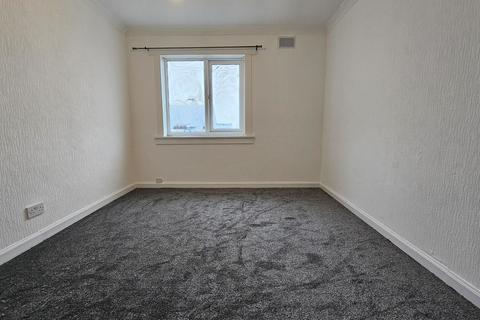3 bedroom end of terrace house to rent, Duchray Place, Coylton KA6