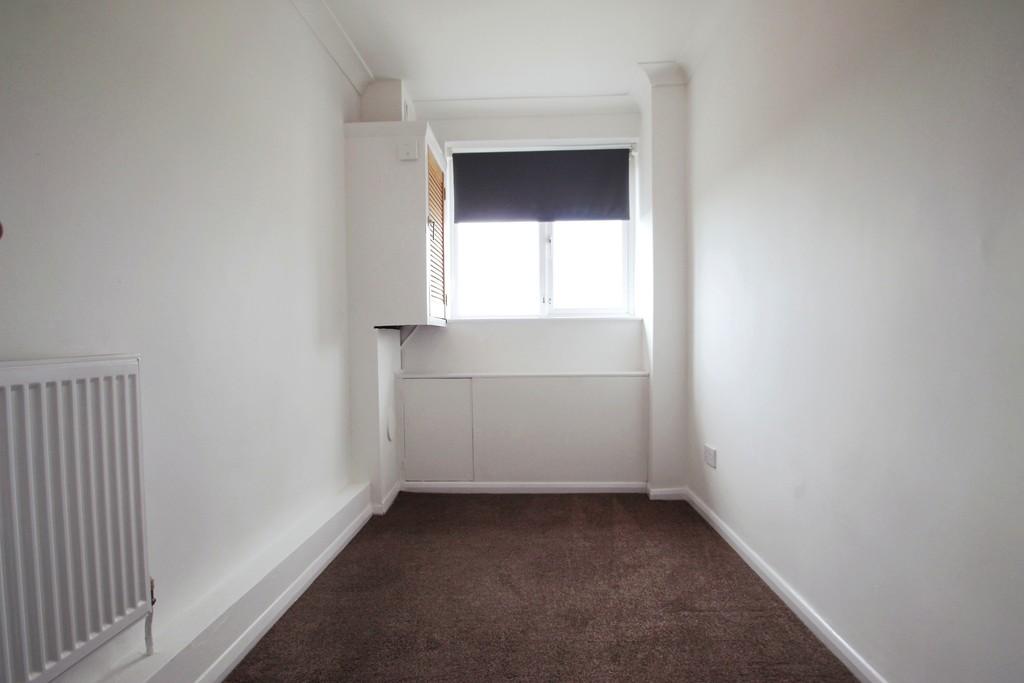 Bedroom 1 - Angle 2