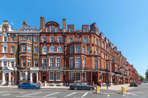 Studio for sale, Pont Street, Knightsbridge SW1X