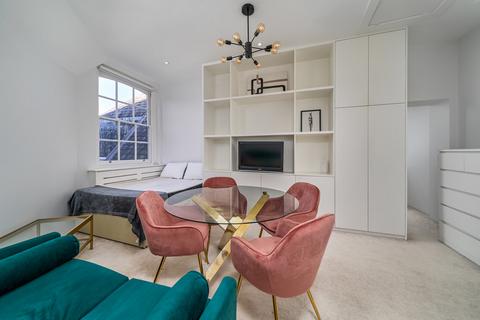 Studio for sale, Pont Street, Knightsbridge SW1X