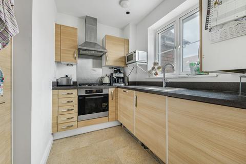 27 Oaktree Gardens, Eltham, London, SE9 3GA