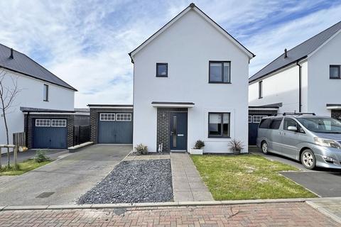 4 bedroom link detached house for sale, St Austell, Cornwall