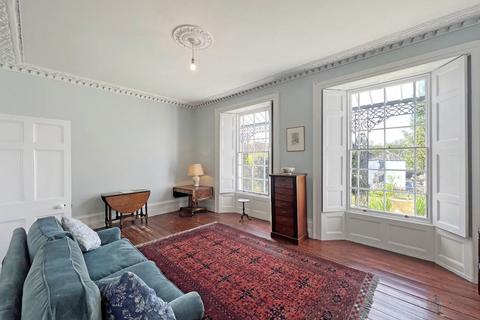 2 The Parade, Truro, TR1 1QE