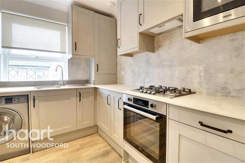 2 bedroom flat to rent, George Lane, South Woodford, E18