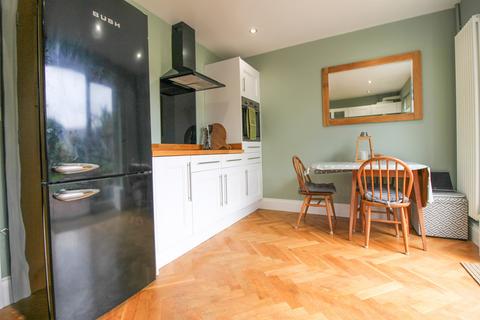 2 bedroom terraced house to rent, Fonthill Walk, Swindon SN3