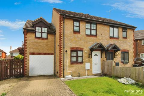 3 bedroom semi-detached house for sale, Dunsford Close, Swindon SN1