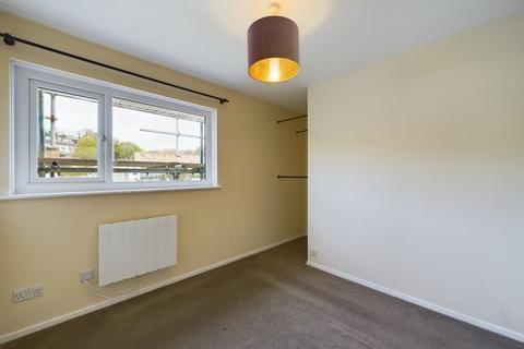2 bedroom end of terrace house to rent, Finch Close, Plymouth PL3
