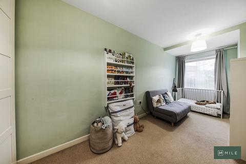 2 bedroom apartment for sale, Plough Close, Kensal Green NW10