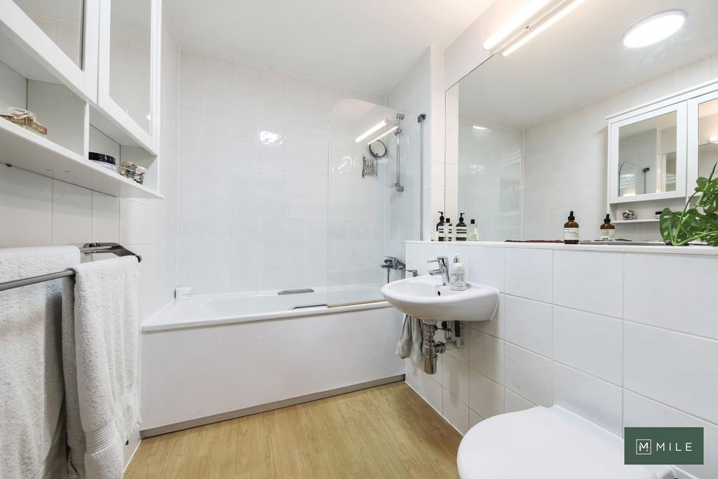 1 Plough Close, Kensal Green - j YQHm ZYHs GIbrl Yxv Y3