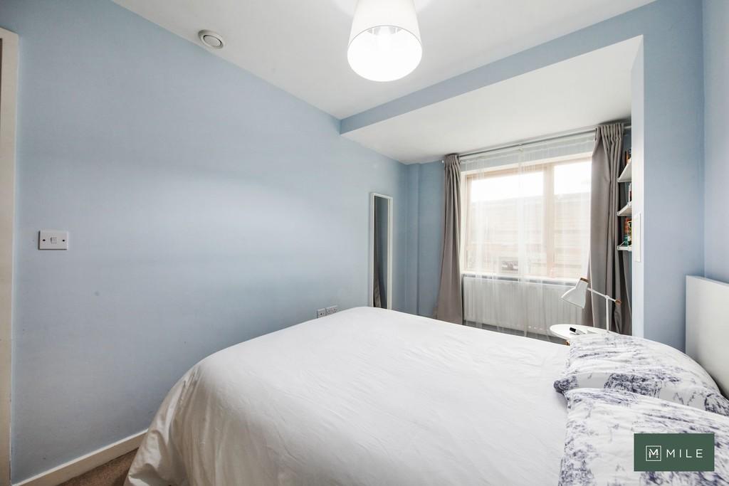 1 Plough Close, Kensal Green - LCv Tw DUxt12 Zg8og ZSY
