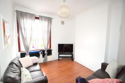 2 bedroom flat to rent, Crouch Hill, London N4