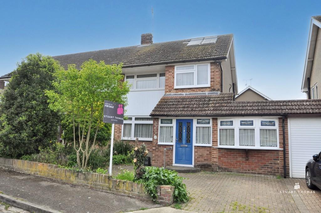 Benfleet, Essex 3 bed semidetached house for sale £350,000