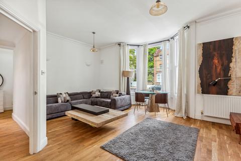 2 bedroom flat to rent, Elgin Avenue, London