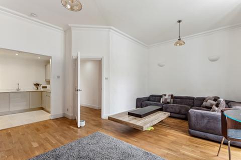 2 bedroom flat to rent, Elgin Avenue, London