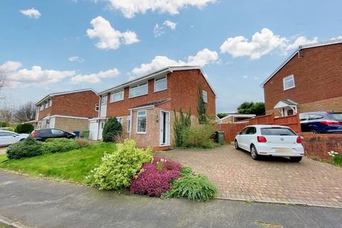 3 bedroom semi-detached house for sale, Barnfield Way, Stafford