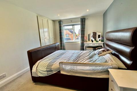 18 Beech Drive, Brackley, NN13 6JH