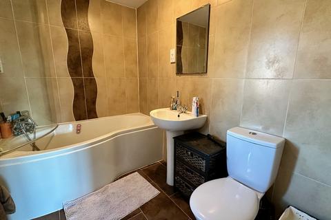 18 Beech Drive, Brackley, NN13 6JH