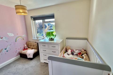 18 Beech Drive, Brackley, NN13 6JH