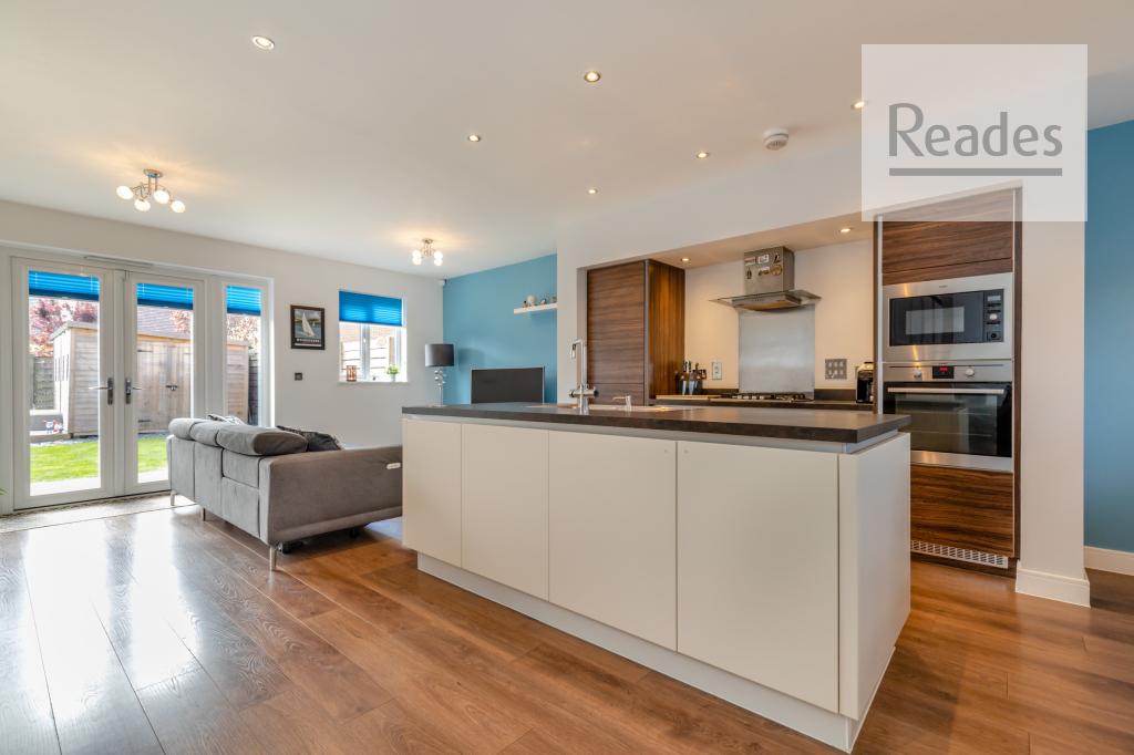 Bentley Avenue, Buckley CH7 3 2 bed semidetached house for sale £240,000