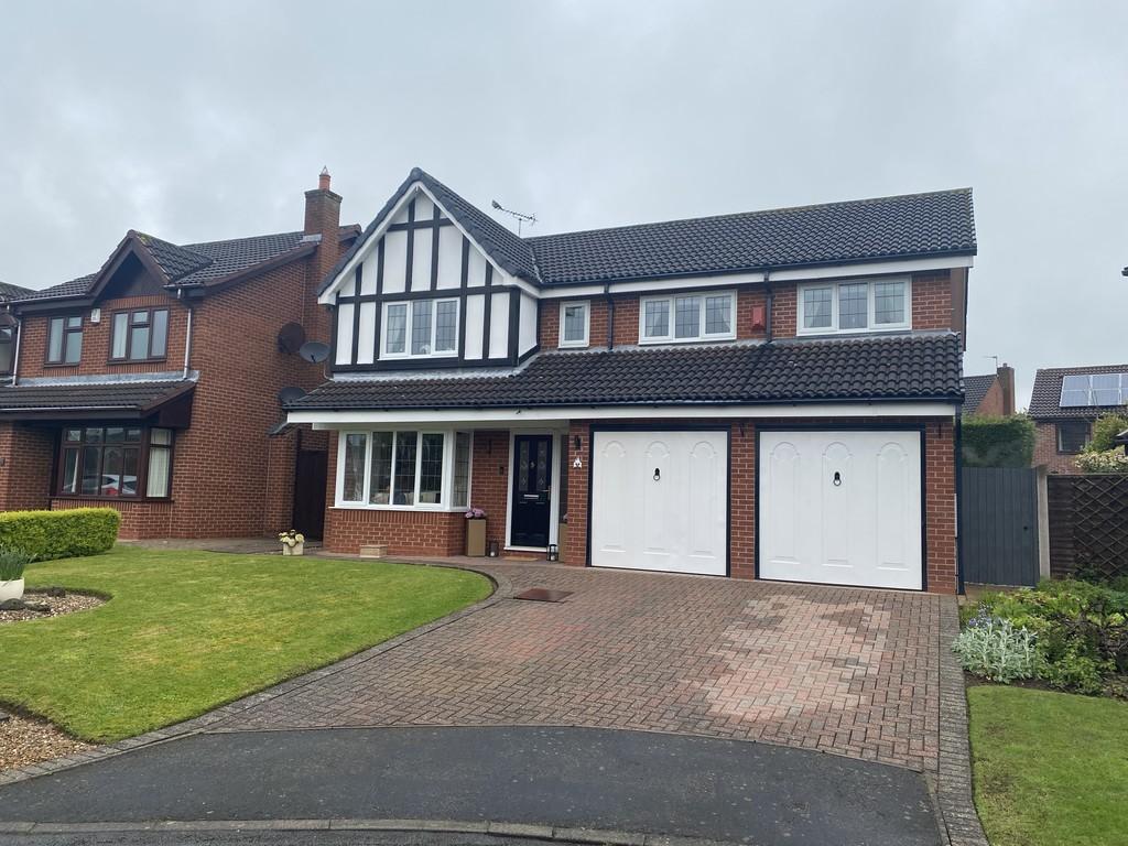 Barrington Close, Stretton 4 bed detached house for sale £500,000