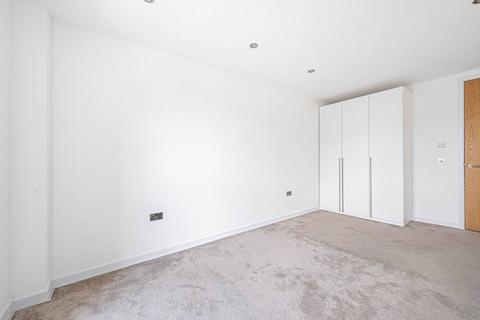 2 bedroom flat to rent, Cascades Apartments, Hampstead, London, NW3