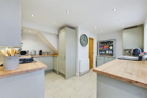 114 Bentley Road, Uttoxeter, ST14 7NQ