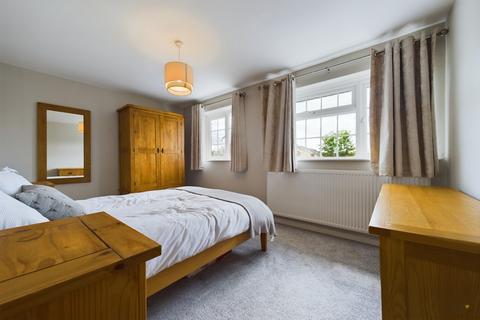 114 Bentley Road, Uttoxeter, ST14 7NQ