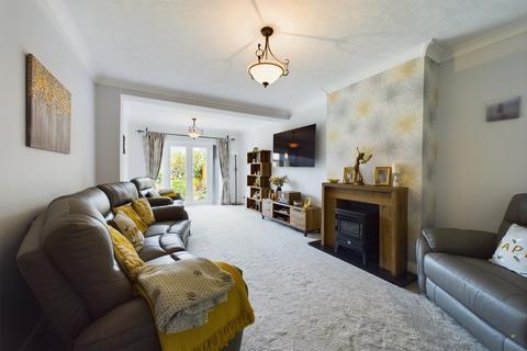 3 bedroom semi-detached house for sale, Church Road, Stretton