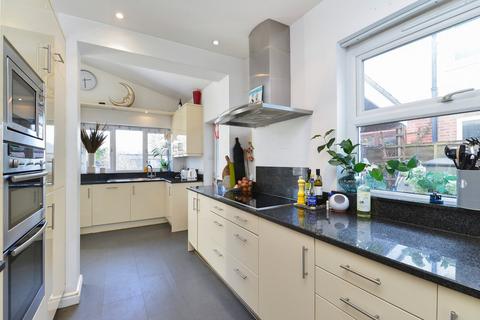 6 Wolseley Road, Godalming, GU7 3DX