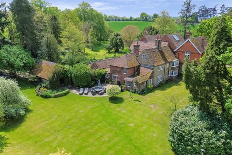 6 bedroom semi-detached house for sale, Haslemere Road, Witley, Godalming, Surrey, GU8