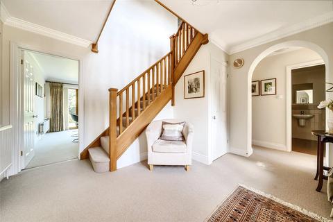15 Hillgarth, Hindhead, GU26 6PP
