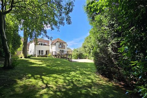 Holly Cottage Tarn Road, Hindhead, GU26 6TP