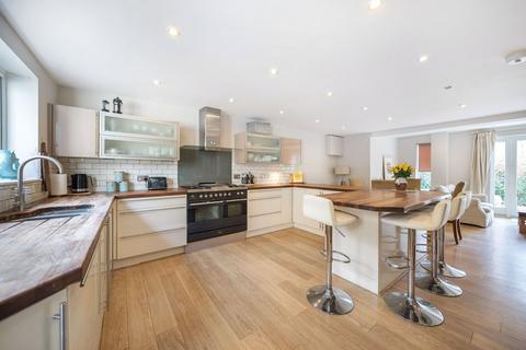 Holly Cottage Tarn Road, Hindhead, GU26 6TP