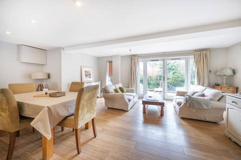 Holly Cottage Tarn Road, Hindhead, GU26 6TP