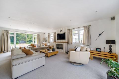 Jays Upper Hammer Lane, Bramshott Chase, Hindhead, GU26 6DD