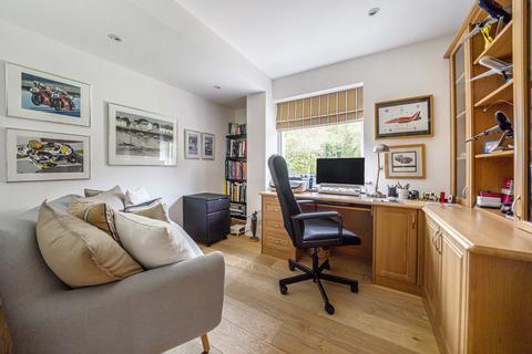 Jays Upper Hammer Lane, Bramshott Chase, Hindhead, GU26 6DD