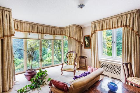 Haslemount Hazel Grove, Hindhead, GU26 6BJ