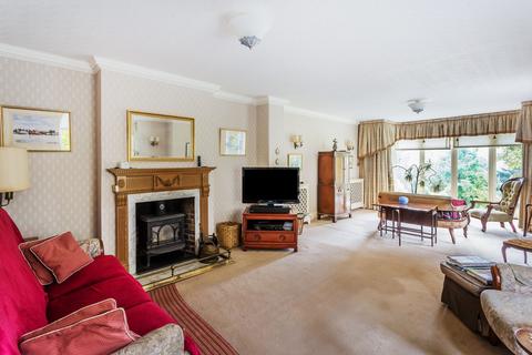 Haslemount Hazel Grove, Hindhead, GU26 6BJ