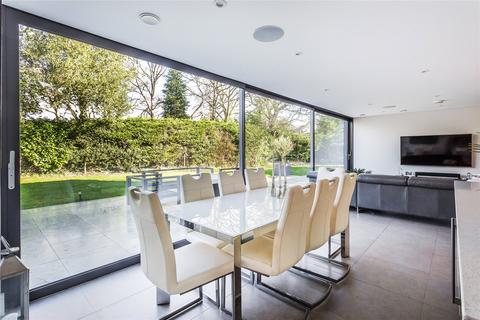 38 Streets Heath, West End, Woking, GU24 9QU