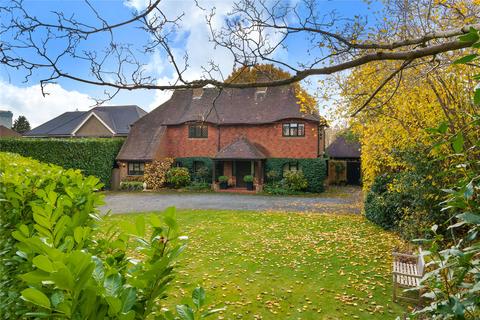 The Laurels, 15 Kettlewell Close, Woking, GU21 4HY