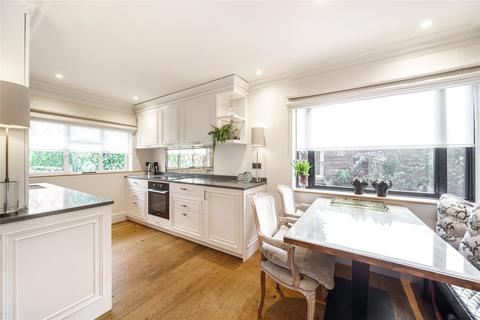 The Laurels, 15 Kettlewell Close, Woking, GU21 4HY