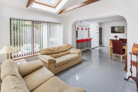 Woodneux Saunders Lane, Woking, GU22 0NU