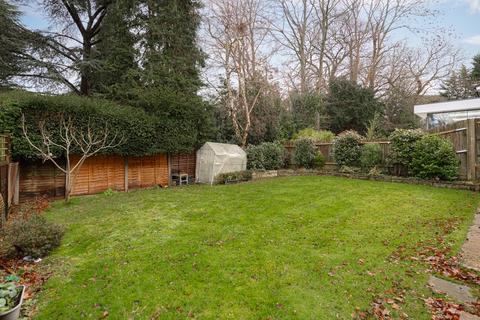 2 Copse Glade, Surbiton, KT6 6QB
