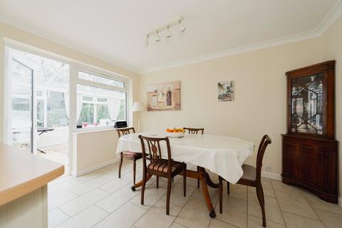2 Copse Glade, Surbiton, KT6 6QB