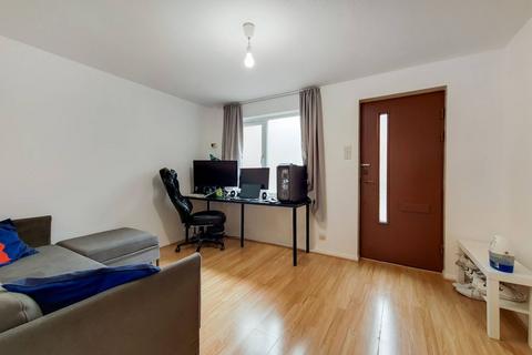 1 bedroom flat for sale, Shott Close, Sutton, SM1