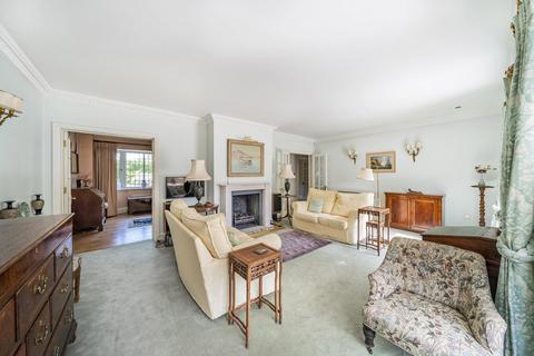 Flint House Oak End Way, Woodham, Addlestone, KT15 3DY