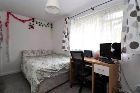 3 bedroom terraced house for sale, Woking, Surrey GU21