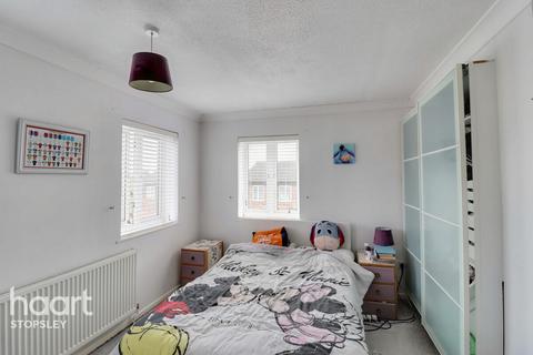 4 Hedley Rise, Luton, LU2 9UD